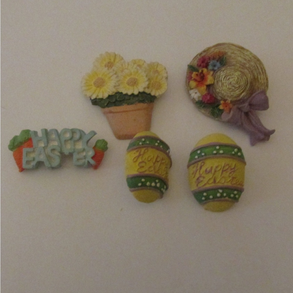 Easter and Spring Lot Decorative Resin
Pins & Earring Pair Jewelry Items
